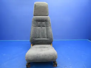 Piper PA-32RT-300 Passenger Seat Center RH Rear Facing P/N 96827-34 (0620-716)